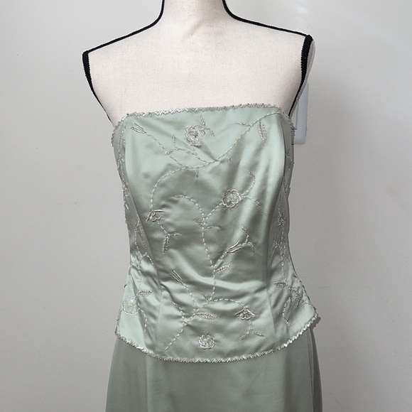 Two Piece Bridesmaids Prom Dress - Picture 2 of 16